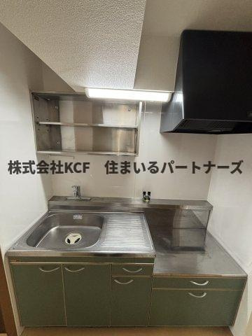エトランゼ12のキッチン|コンパクトなキッチンで掃除もラクラク