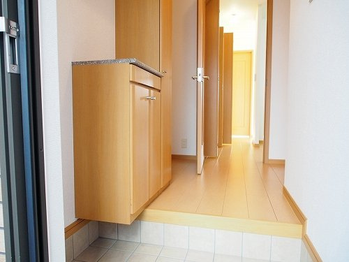 ミルトス神田の玄関