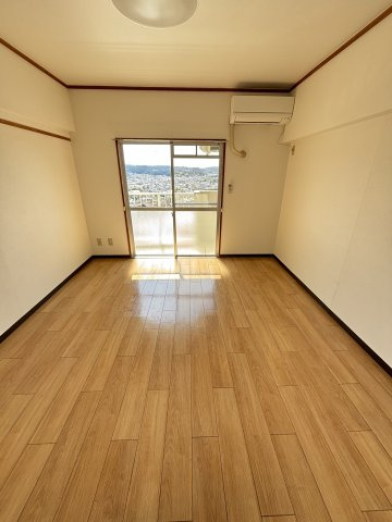 フラットサンパール