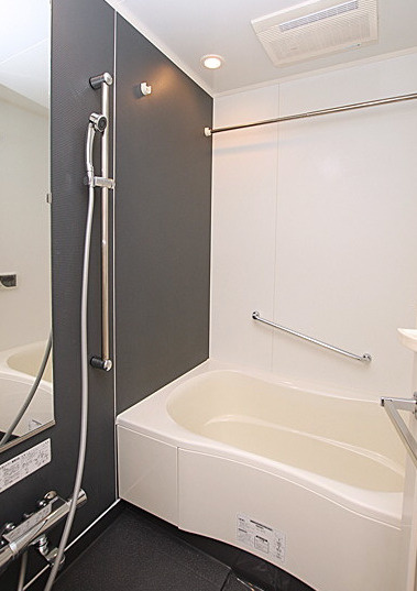 ドゥーエ日本橋浜町の浴室