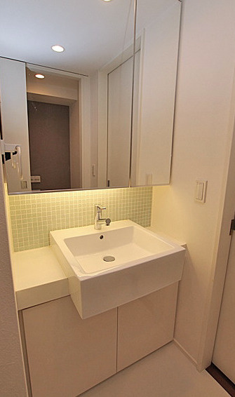 ドゥーエ日本橋浜町の独立洗面台