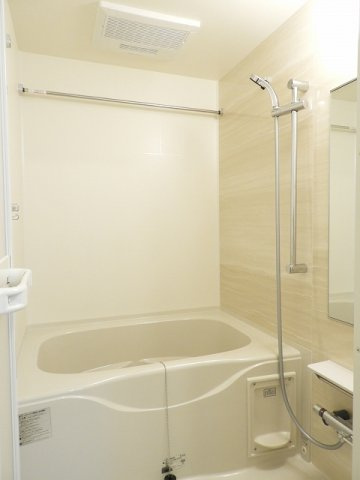 レイル　ヤード　中山　Ⅱの浴室|ゆったり過ごせるお風呂です