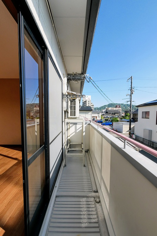 フィールドエッヂC棟のバルコニー|フィールドエッヂC　201