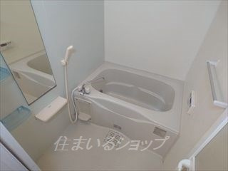 広島市安佐北区三入２丁目のアパートの浴室|追い焚き・浴室暖房乾燥機