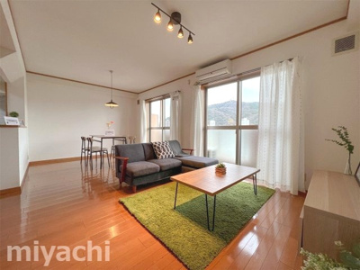 【居間・リビング】 | アップルコート