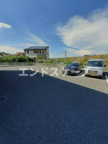 イン　コンターの駐車場|高崎、前橋のお部屋探しはエンドスケープまで！お客様の理想お聞かせ下さい♪