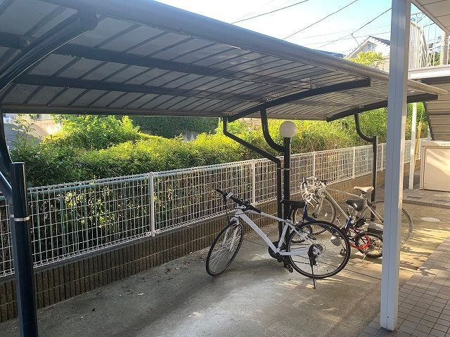 レオパレス三ッ沢上町Ⅱのその他|駐輪場