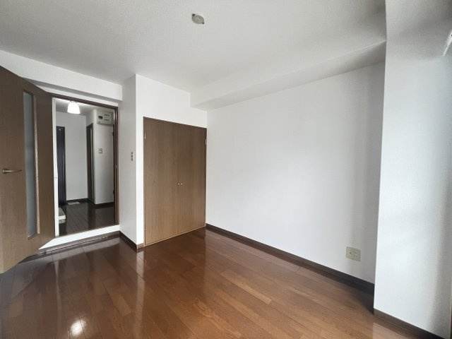 ロイヤルコート神戸岡本の居間・リビング