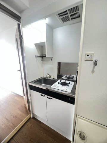 ロイヤルコート神戸岡本のキッチン