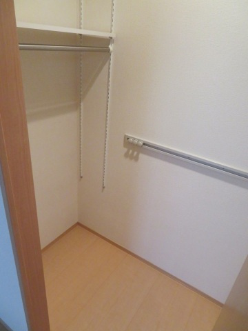 メルベーユ高井田の収納