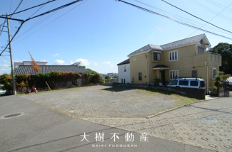 【前面道路含む現地写真】