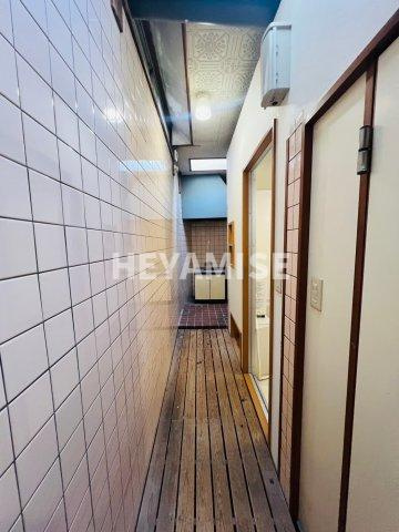 伊勢町貸家の内装