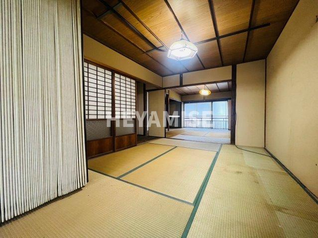 伊勢町貸家の和室|2階