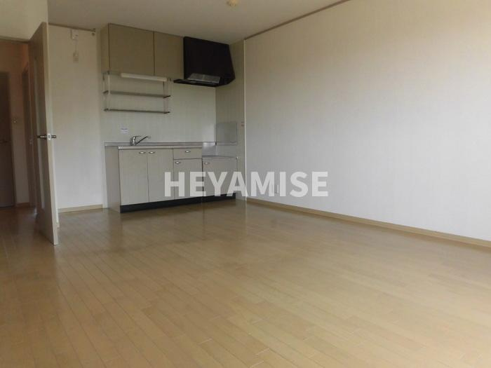 インター池田 A棟の居間・リビング