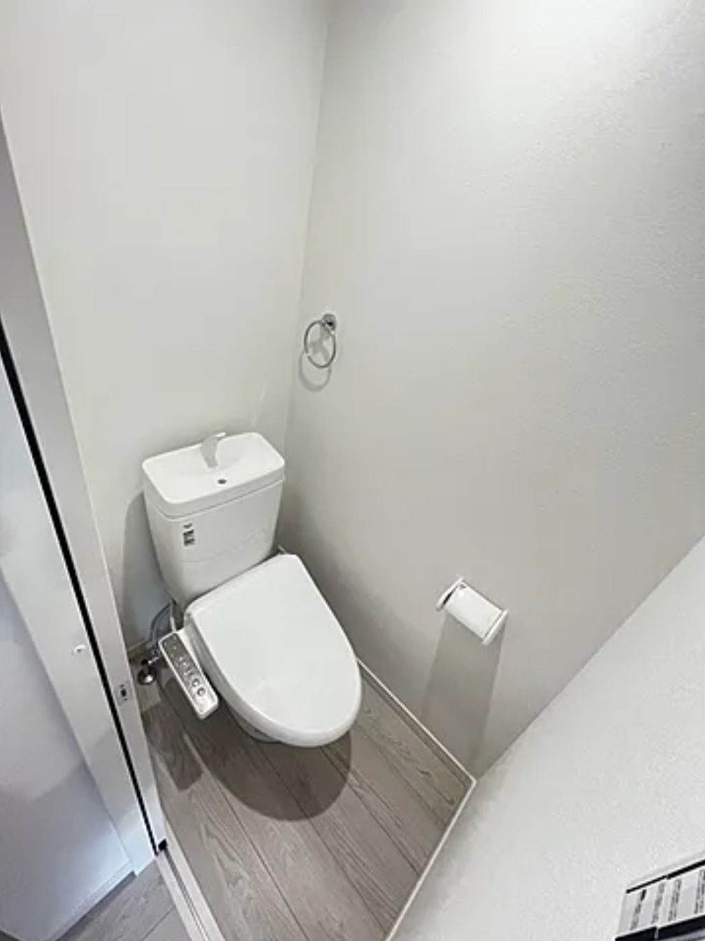 ★HP限定物件★　大阪府堺市堺区　新築1棟アパートのトイレ