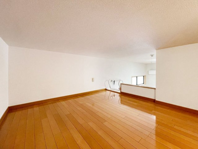 【内装】 | ピュア東比恵弐番館 | 広々ロフトが付いています