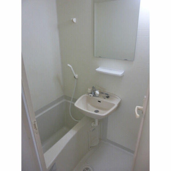 サンウィッシュの洗面所|別部屋参考写真