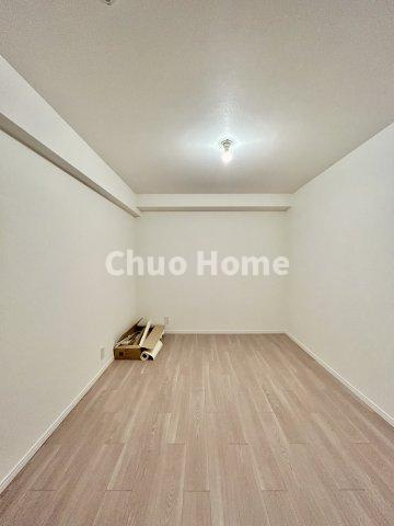 葛西パークサイドハイツの子供部屋|【子供部屋】お子様を持つ家庭の約6割が「家族や子どものため」に購入を希望。入学後の転校を避け、広い空間でのびのび育てたいなどの親心が、家探しのきっかけになっているようです。