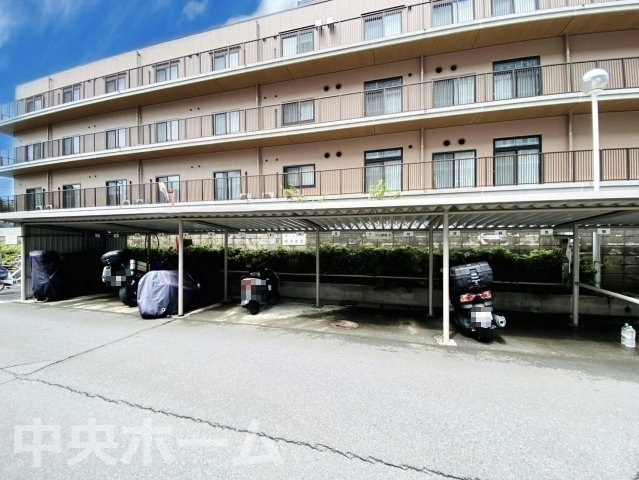 葛西パークサイドハイツのその他共用部分|【バイク置場】最新の空き状況や費用などの詳細は担当スタッフまでお問い合わせください。