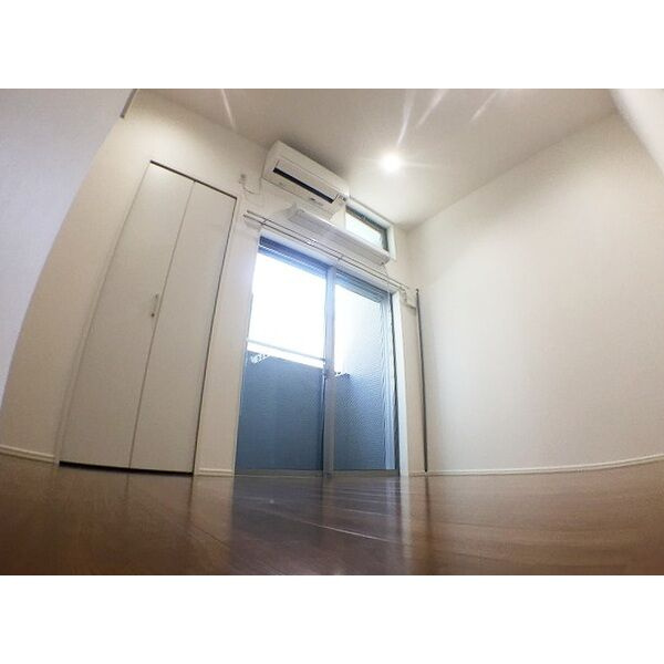 アンソレイユ源兵衛町の洋室