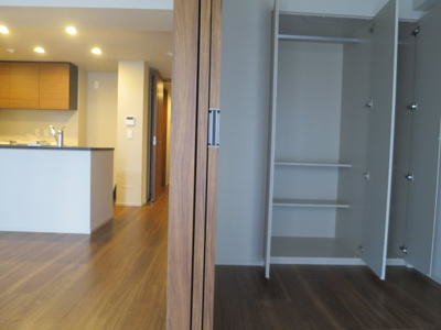 【収納】 | アトラスシティ千歳烏山グランスイート風の棟