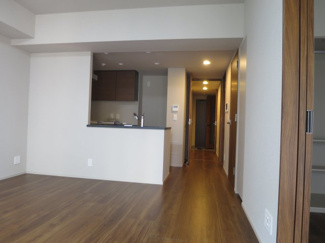 【居間・リビング】 | アトラスシティ千歳烏山グランスイート風の棟