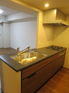 【キッチン】 | アトラスシティ千歳烏山グランスイート風の棟