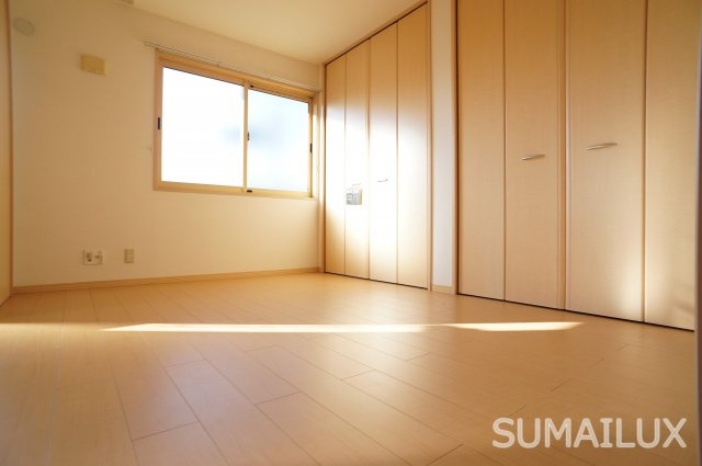 熊本市西区野中２丁目のアパートの洋室