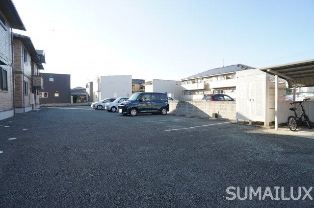 熊本市西区野中２丁目のアパートの駐車場