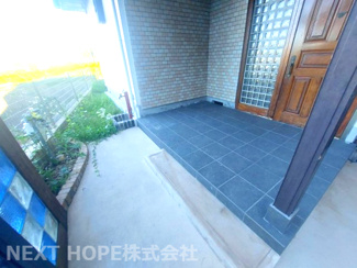 【玄関】 | 宝塚市逆瀬台６丁目中古戸建ゆったり４SLDK | 玄関ポーチです温pう