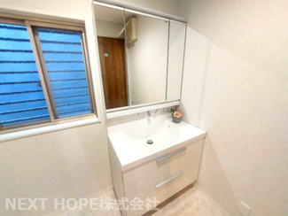 【独立洗面台】 | 宝塚市逆瀬台６丁目中古戸建ゆったり４SLDK | 洗面化粧台です♪シャワー水栓で使い勝手も良いです！！