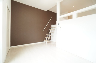 【居間・リビング】 | シェンヌ千葉中央 | ※同物件・同タイプの写真です。