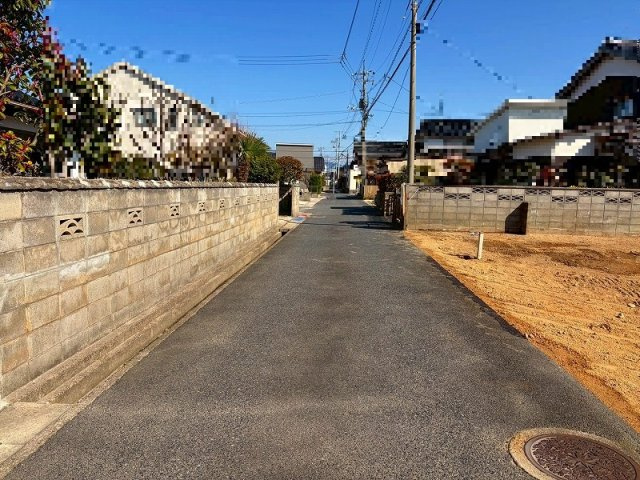 米子市上福原6丁目売地の周辺|東側前面道路です。
