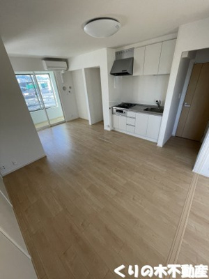 【居間・リビング】 | クラール東村　Ａ | ゆったりとした居間です
