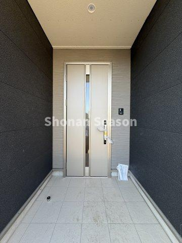 【玄関】 | 内覧の際には新生活をイメージしながら隅々までご覧くださいね♪