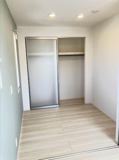 【洋室】 | アベニーレ Ⅱ