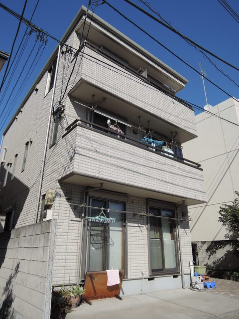 メゾン・リベルテのエントランス|★駅または物件現地待ち合わせでのご案内も可能です★