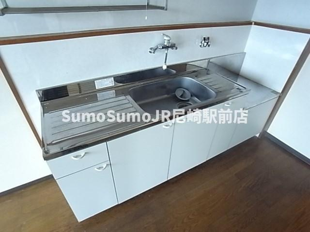 オークヴィラ園田のキッチン|お料理しやすいキッチンです