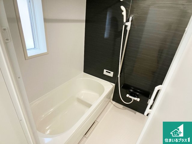 加古郡稲美町国安　第7期　新築一戸建ての前面道路含む現地写真|周辺は落ち着いた街並みの住宅地！子育てがしやすい住環境です！まだ未完成ですが、現地でしかわからない事もございます。是非一度ご覧ください。