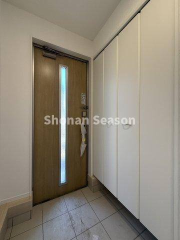 【玄関】 | 大容量収納可能なシューズＢＯＸできれいな玄関をキープできます◎