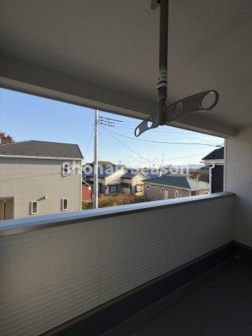 【バルコニー】 | 洗濯物を干しているときの急な雨でも安心できるインナーバルコニー☆