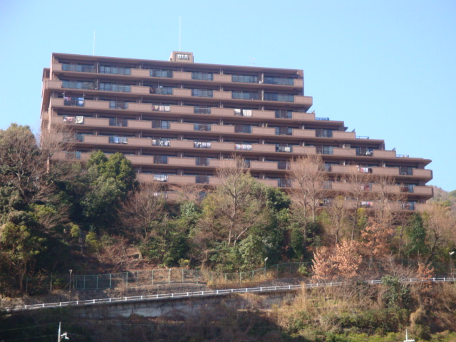 ダイアパレス宝塚月見山の外観