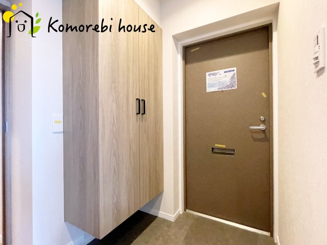 ベルヴィル大宮B棟の玄関|10/28　撮影