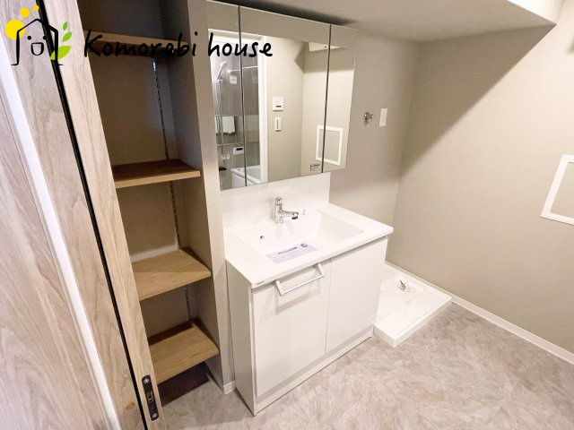 ベルヴィル大宮B棟の独立洗面台|10/28　撮影