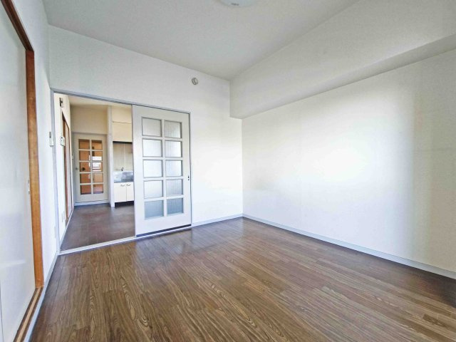 リージョン妙音の洋室