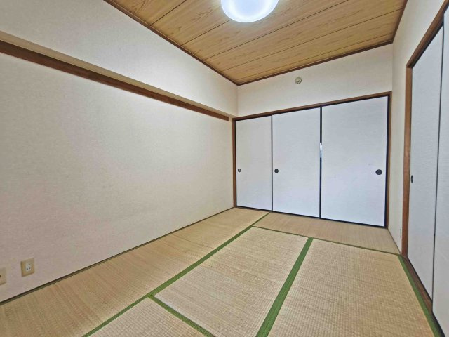 リージョン妙音の和室