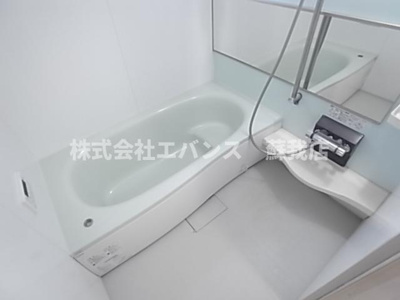 【浴室】 | クリスタルエ　トワール | 日々の疲れを癒すお風呂付です