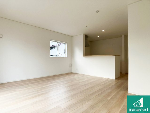 加古郡稲美町国安　第7期　新築一戸建ての前面道路含む現地写真|周辺は落ち着いた街並みの住宅地！子育てがしやすい住環境です！まだ未完成ですが、現地でしかわからない事もございます。是非一度ご覧ください。