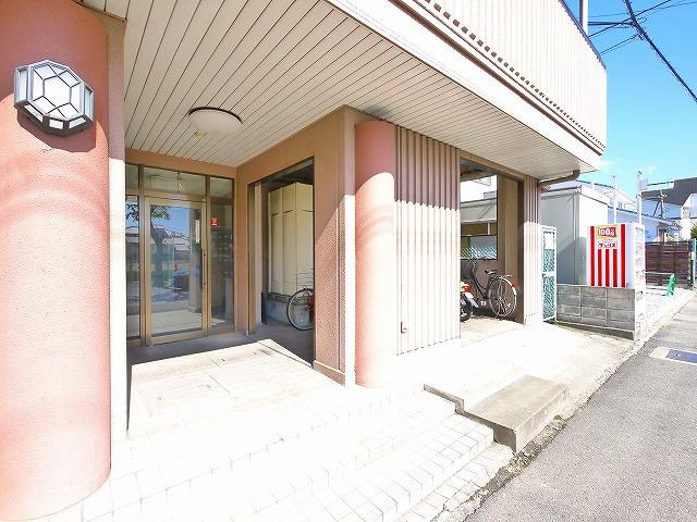 米田マンションのエントランス|落ち着いたエントランスです