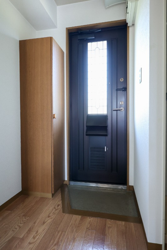 コーポサクラメントの玄関|シューズボックスがございます